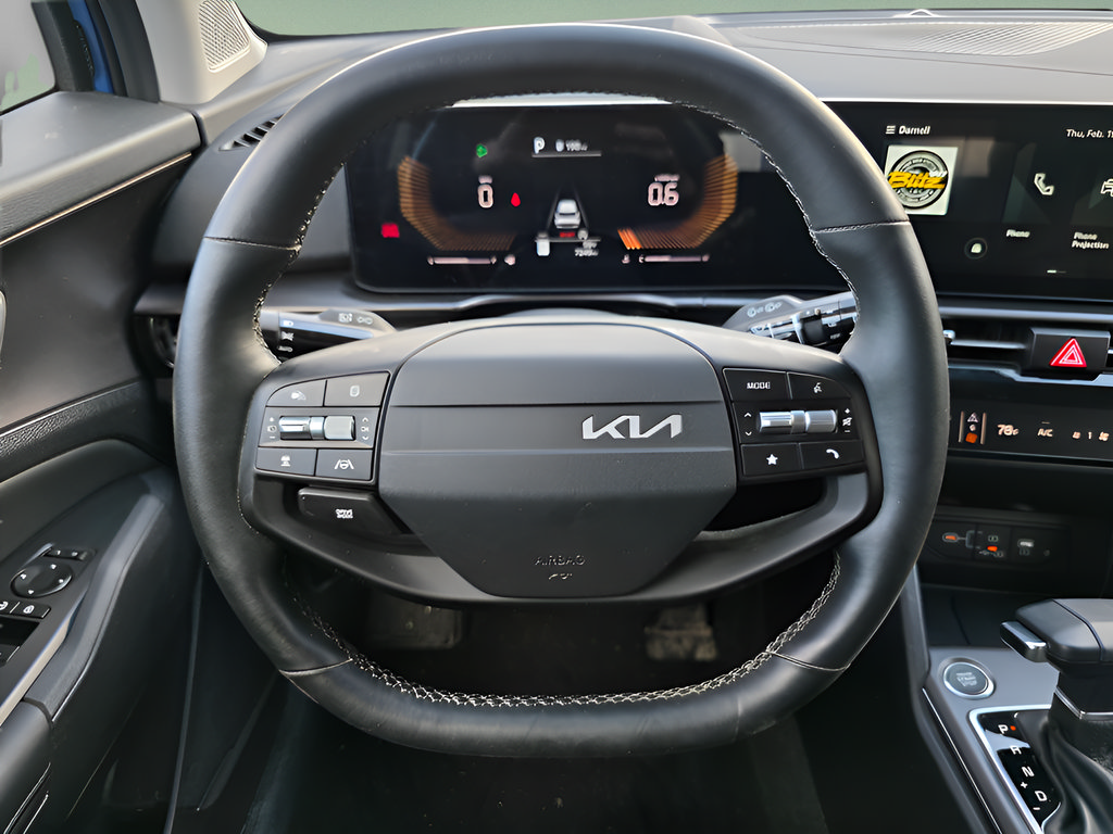 Used 2026 Kia Sportage EX FWD image 20
