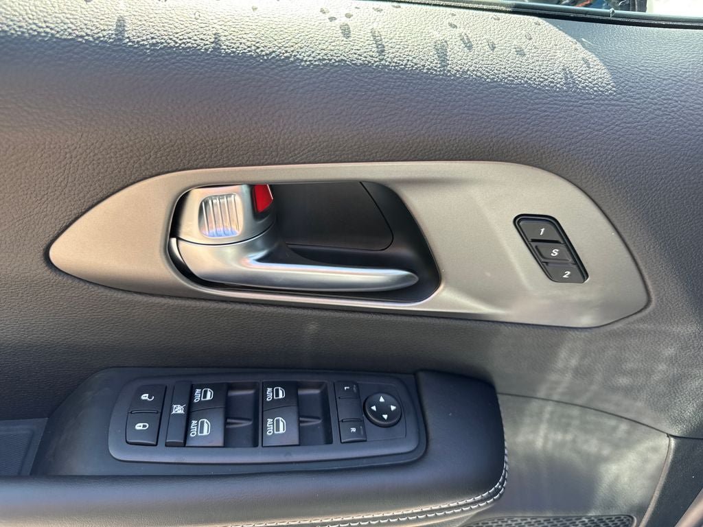 New 2027 Chrysler Pacifica Select AWD/4WD image 15