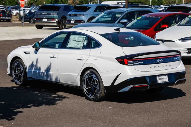 New 2026 Hyundai Sonata SEL FWD image 2