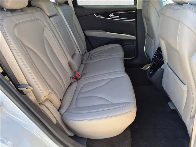 Used 2023 Lincoln Nautilus AWD image 19