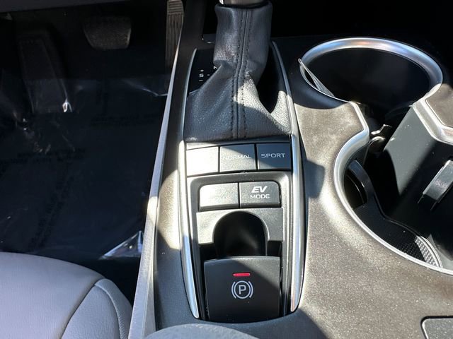 Used 2023 Toyota Camry XLE image 29