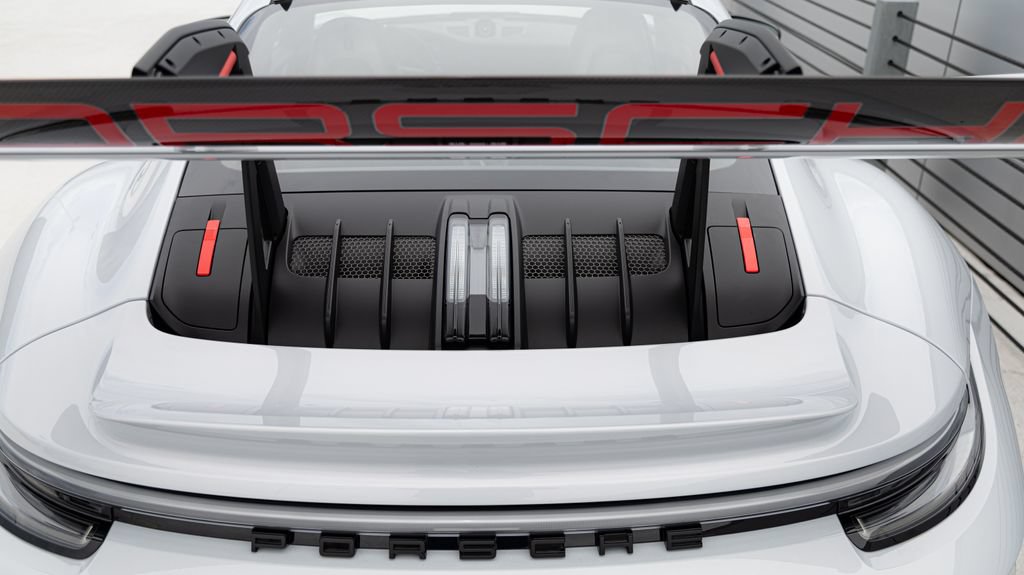 Certified 2025 Porsche 911 GT3 RS RWD image 30