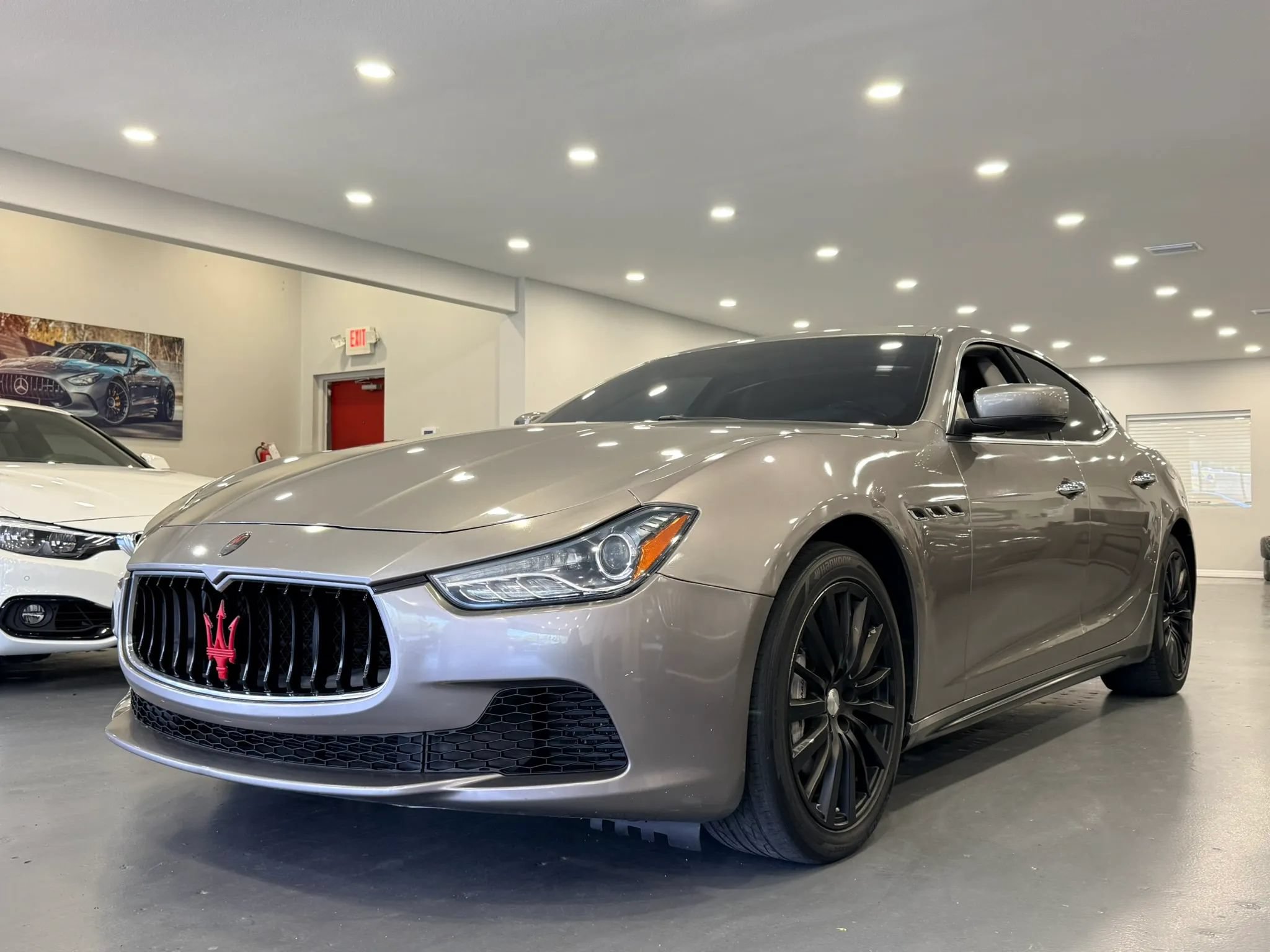Used 2016 Maserati Ghibli RWD image 3
