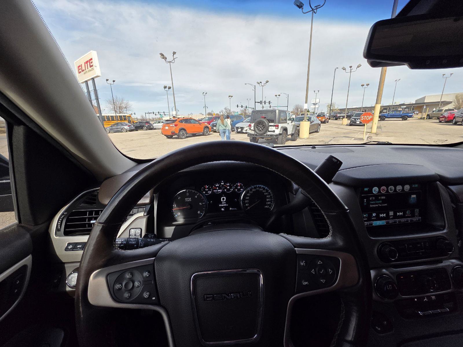 Used 2018 GMC Yukon Denali w/ Denali Ultimate Package image 31