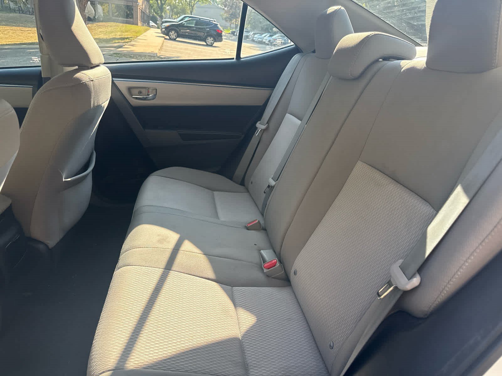 Used 2014 Toyota Corolla LE FWD image 13