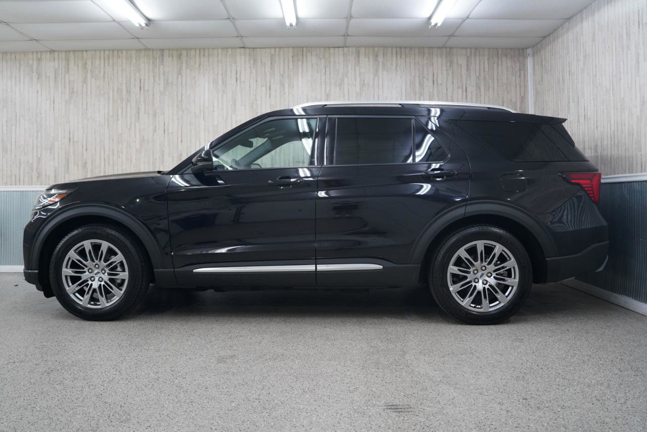Used 2025 Ford Explorer Platinum RWD image 5