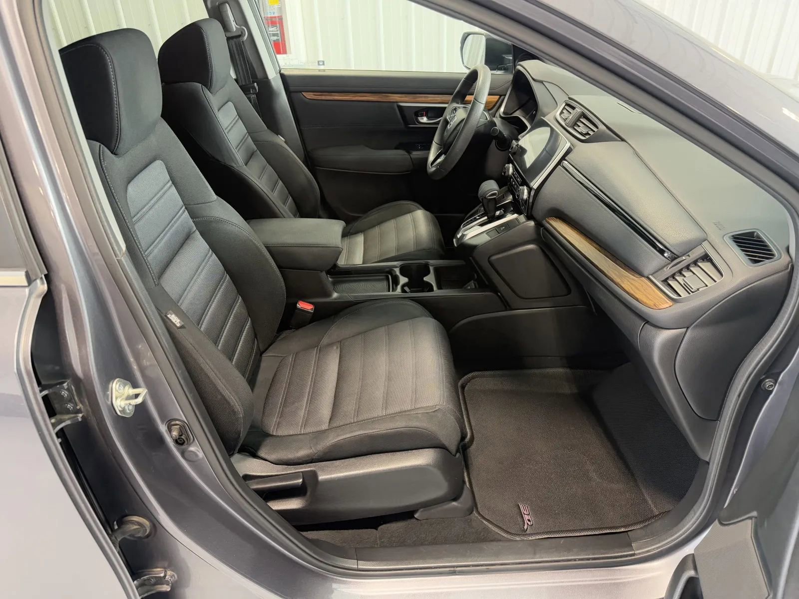 Used 2018 Honda CR-V EX image 24
