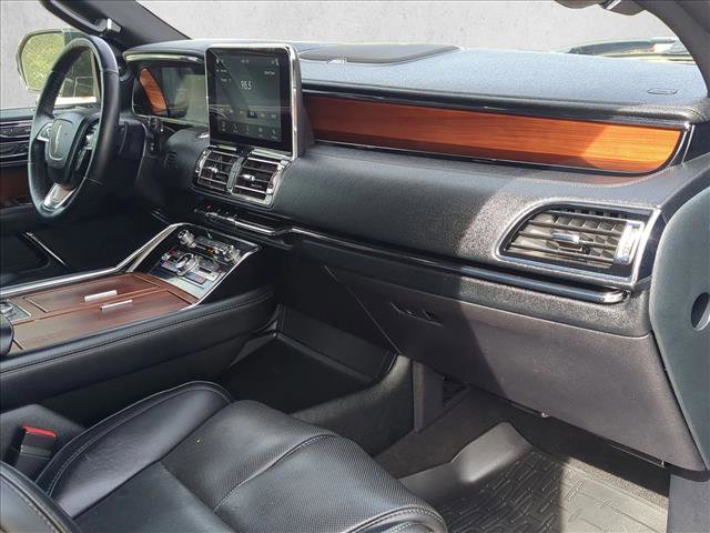 Used 2019 Lincoln Navigator Select w/ Technology Package image 25
