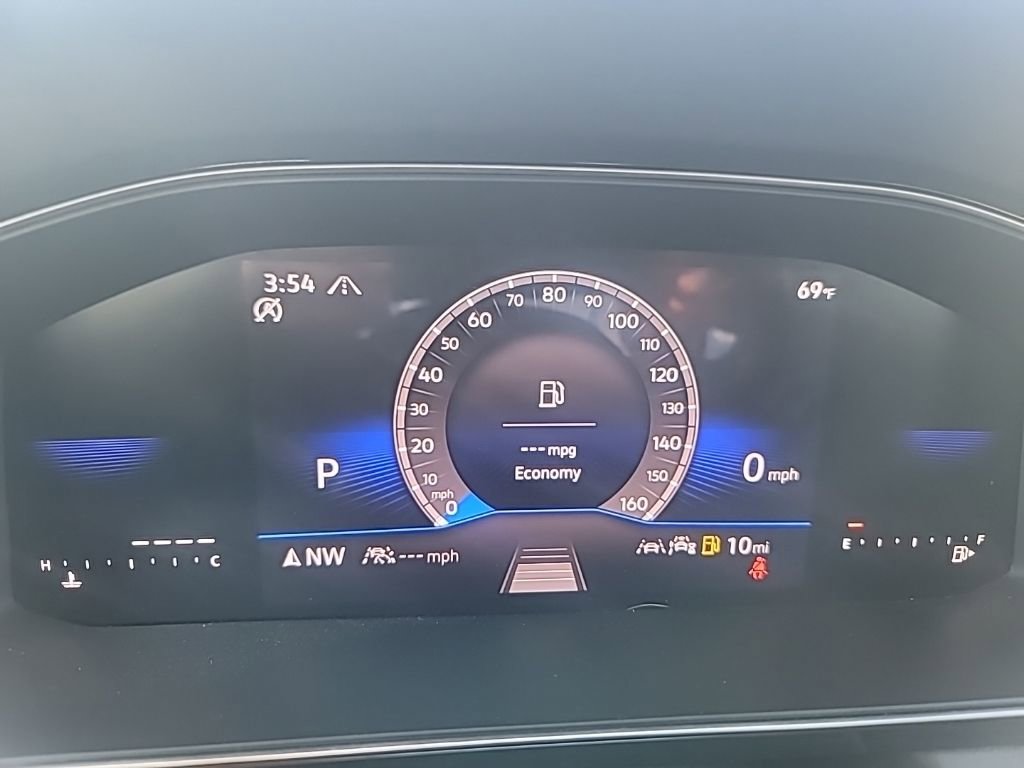 Used 2025 Volkswagen Jetta Sport FWD image 19