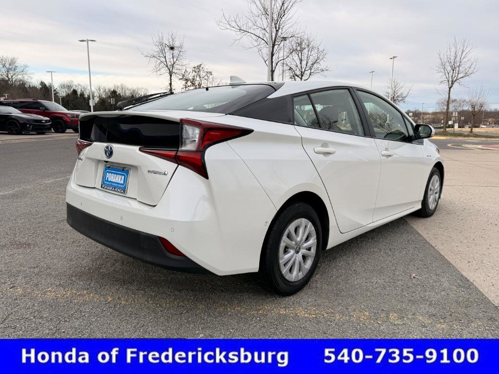 Used 2019 Toyota Prius LE w/ Carpet Mat Package image 6