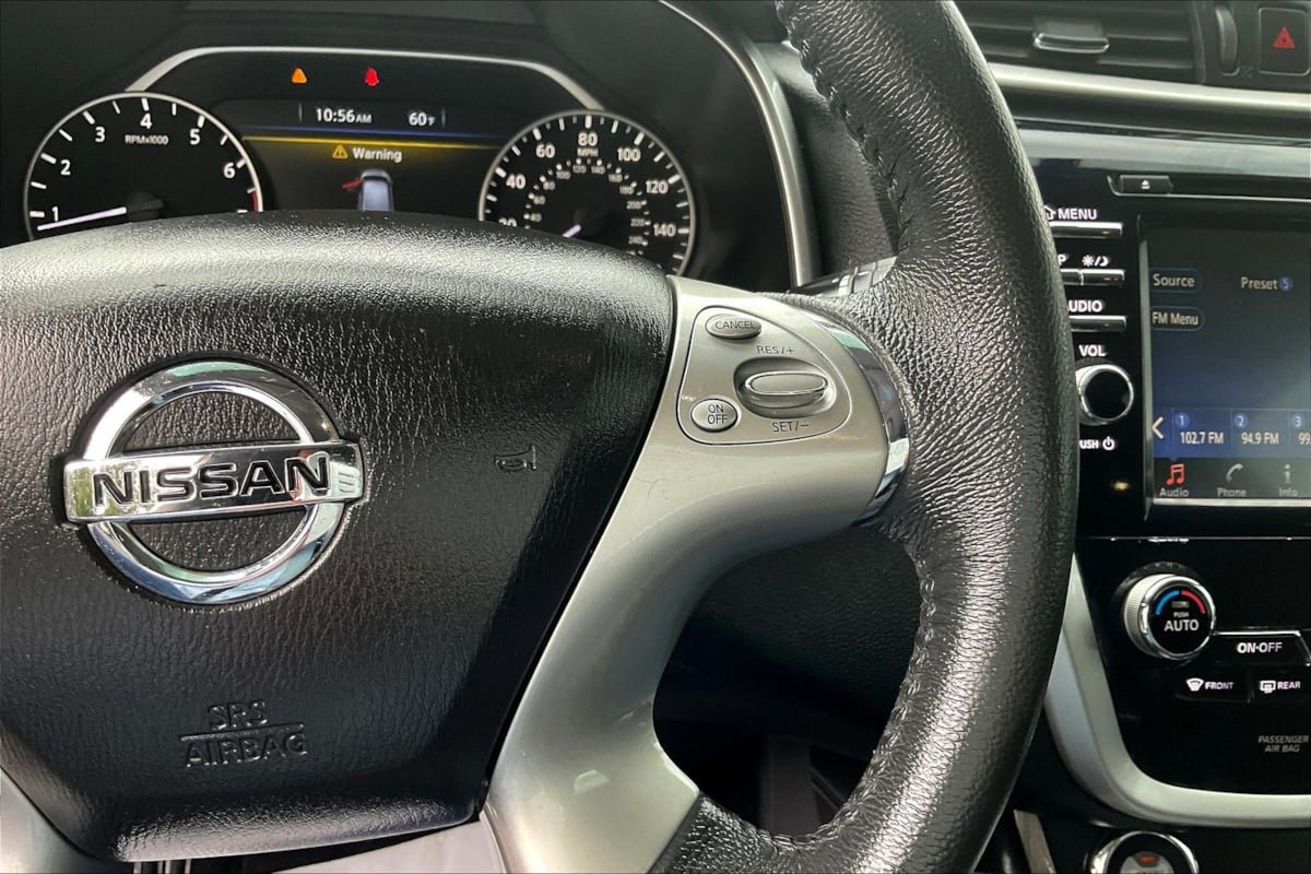 Used 2016 Nissan Murano SV AWD/4WD image 12