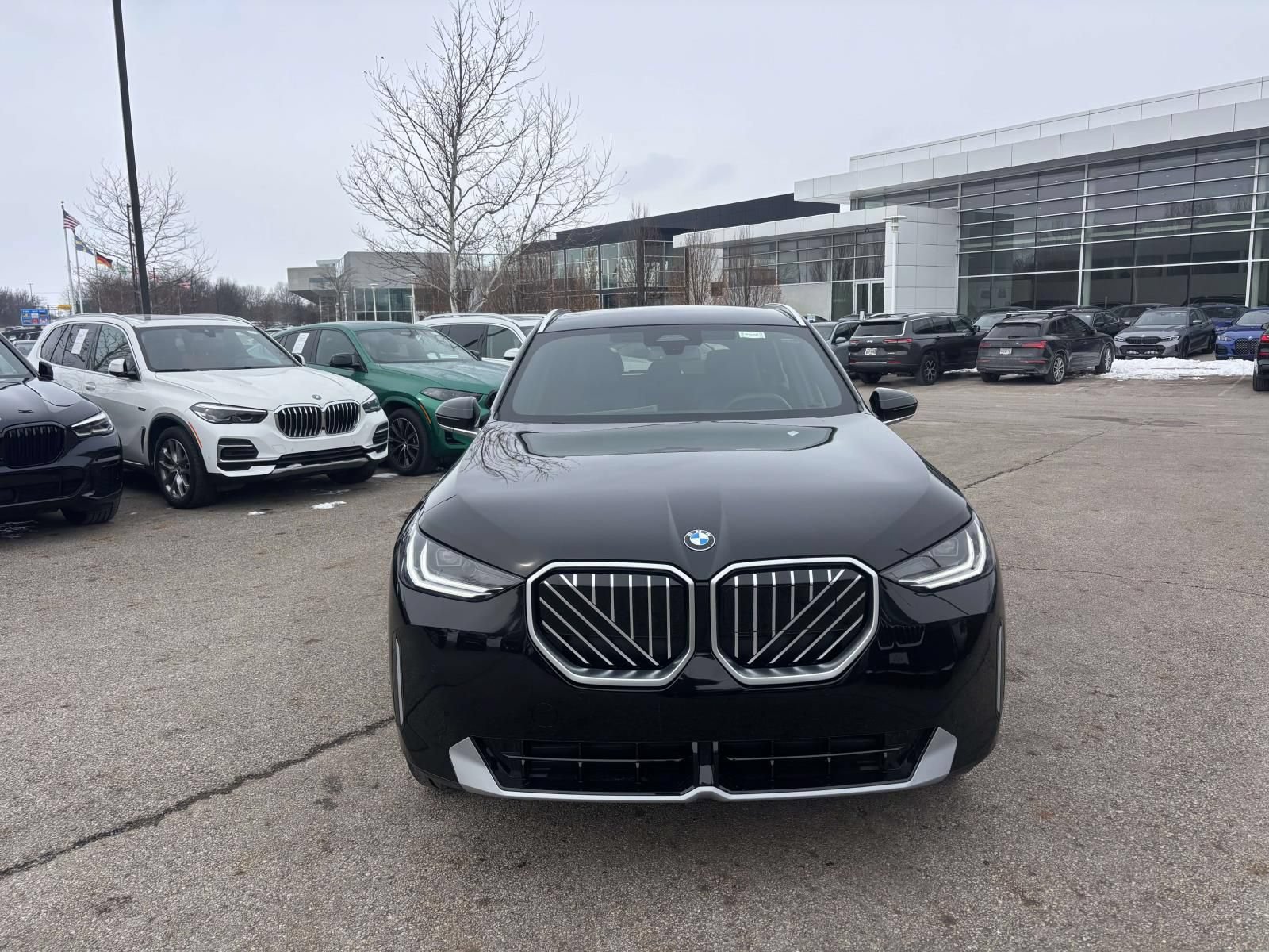 Used 2026 BMW X3 xDrive30i w/ Convenience Package AWD/4WD image 2