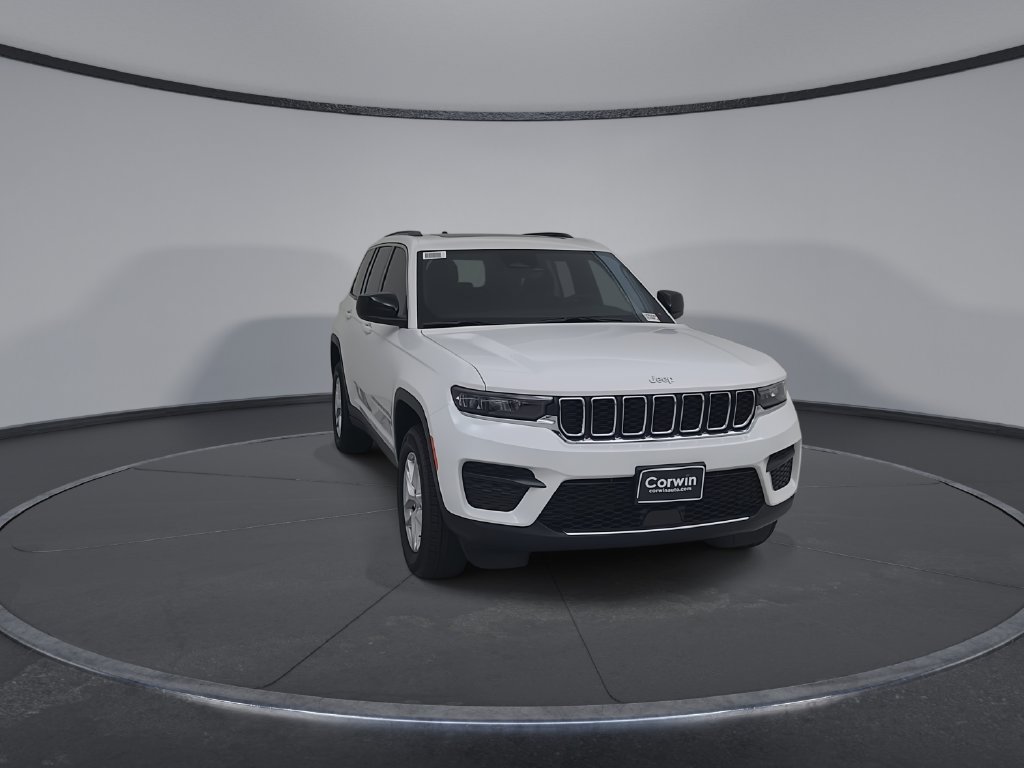 New 2026 Jeep Grand Cherokee Laredo X AWD/4WD image 4