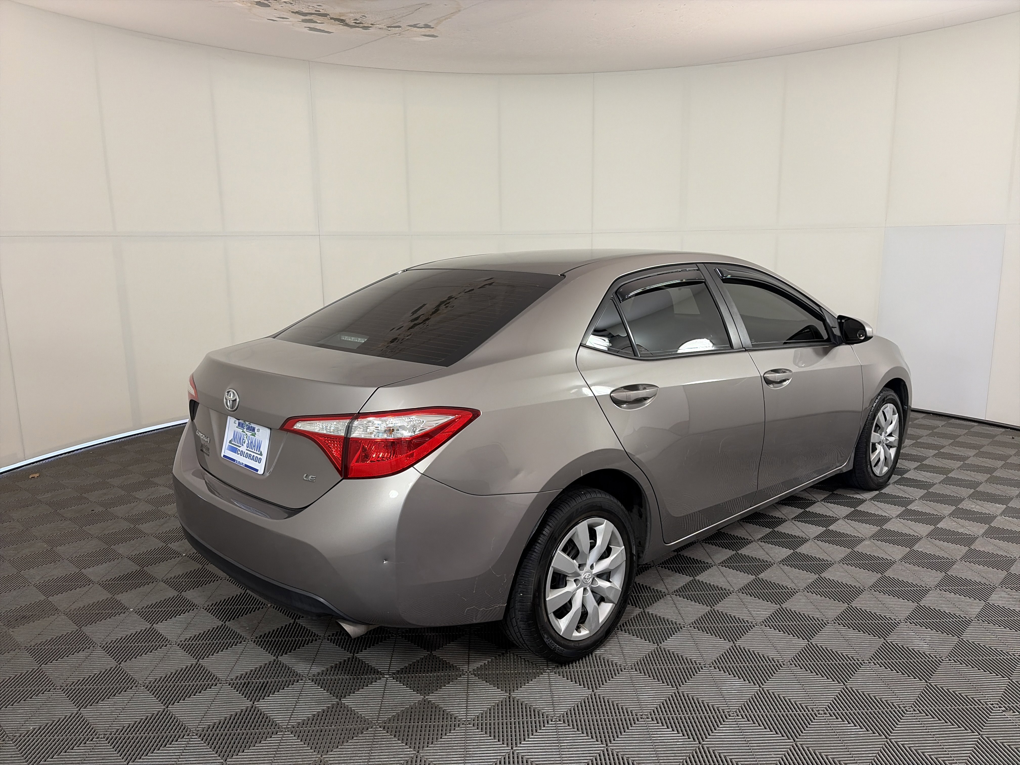 Used 2016 Toyota Corolla LE image 5