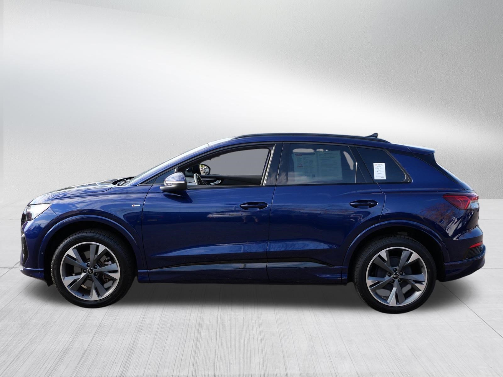 Used 2023 Audi Q4 e-tron Premium Plus w/ Premium Plus AWD/4WD image 4
