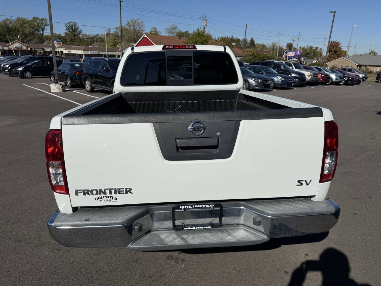 Used 2019 Nissan Frontier SV RWD image 11
