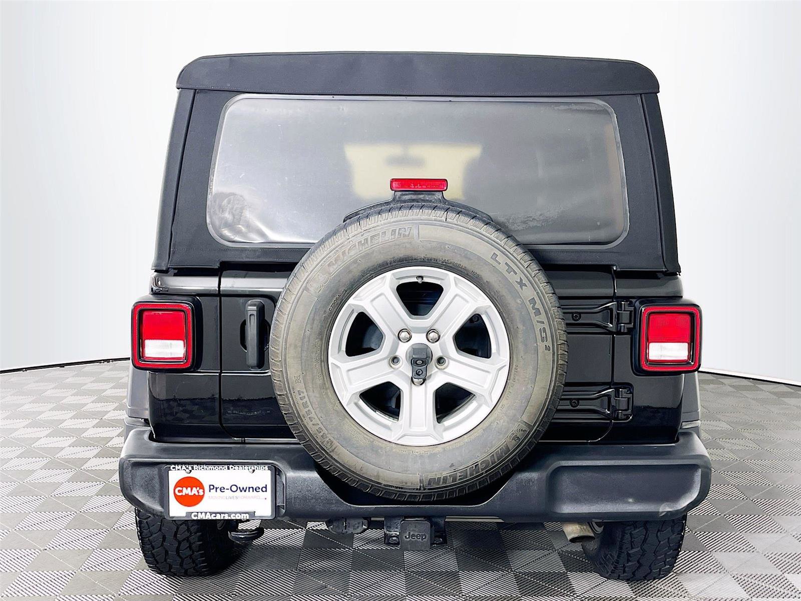 Used 2018 Jeep Wrangler Unlimited Sport S image 7