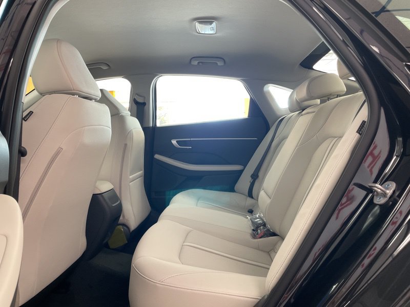 New 2026 Hyundai Sonata SEL FWD image 15
