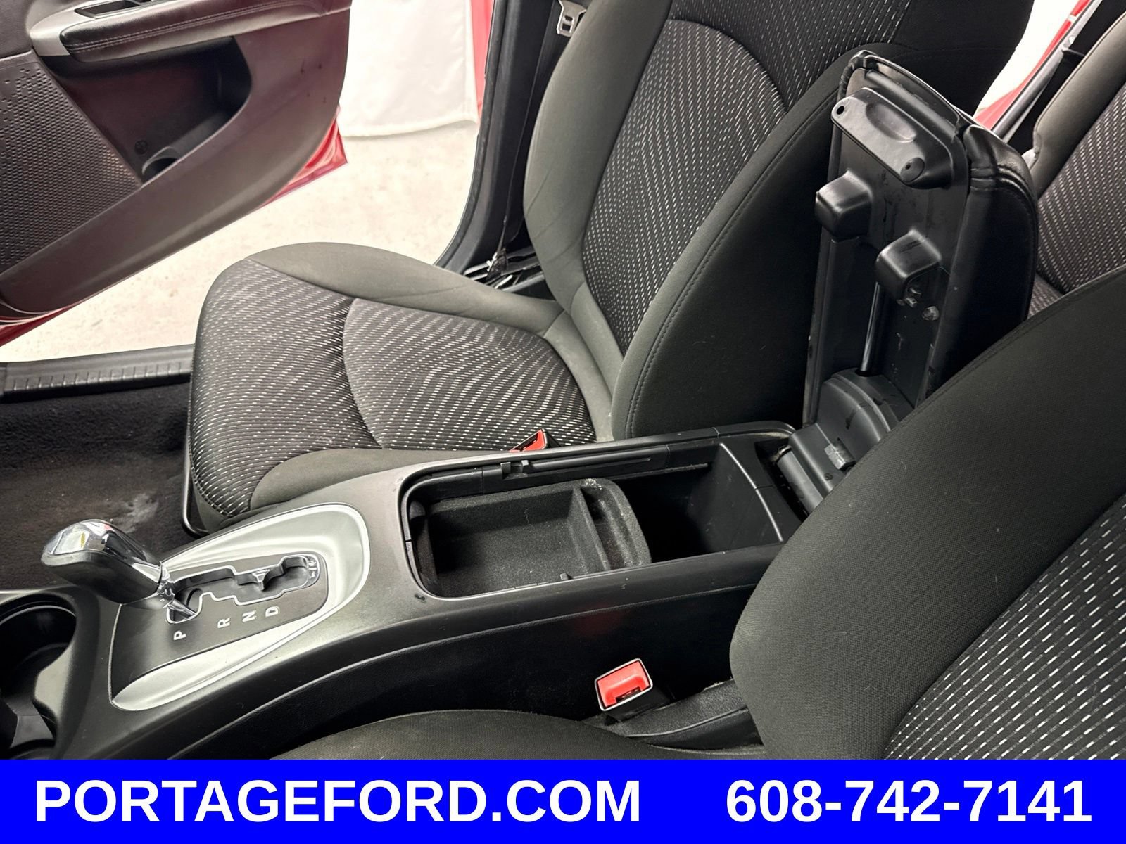Used 2019 Dodge Journey SE FWD image 20