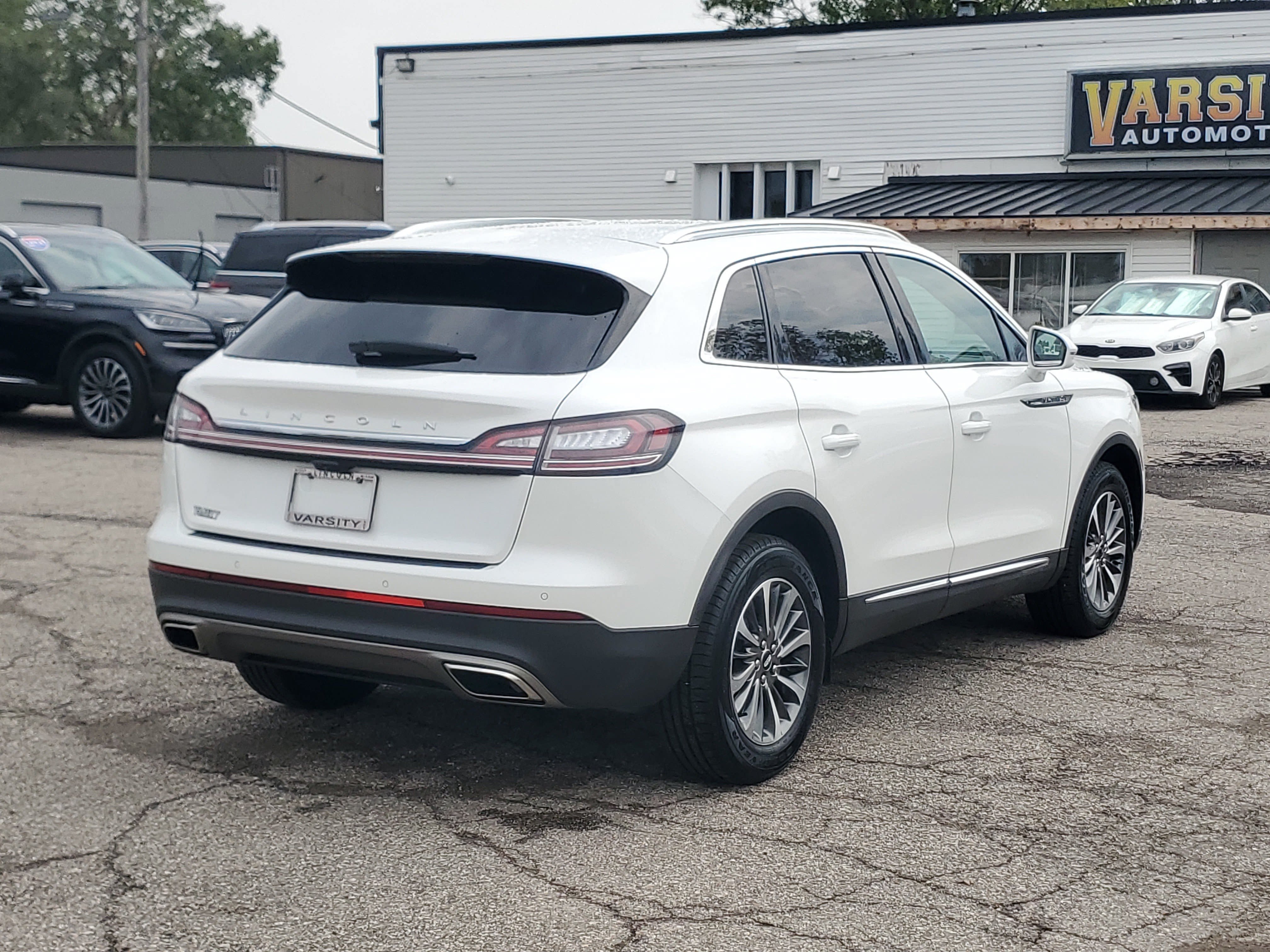 Certified 2023 Lincoln Nautilus AWD w/ Premium Package image 6