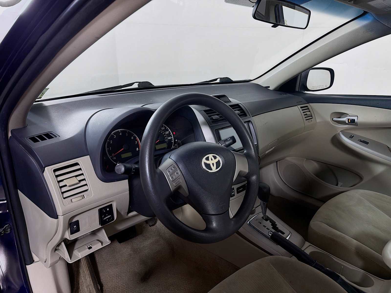 Used 2012 Toyota Corolla LE image 7