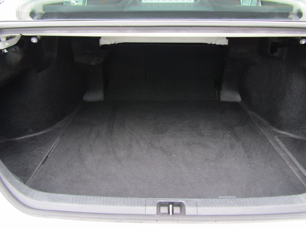 Used 2025 Toyota Camry LE FWD image 29