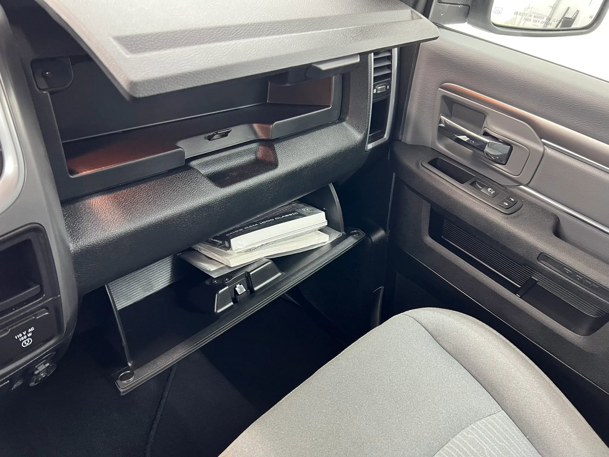 Used 2022 RAM 1500 Classic SLT w/ Electronics Convenience Group image 22