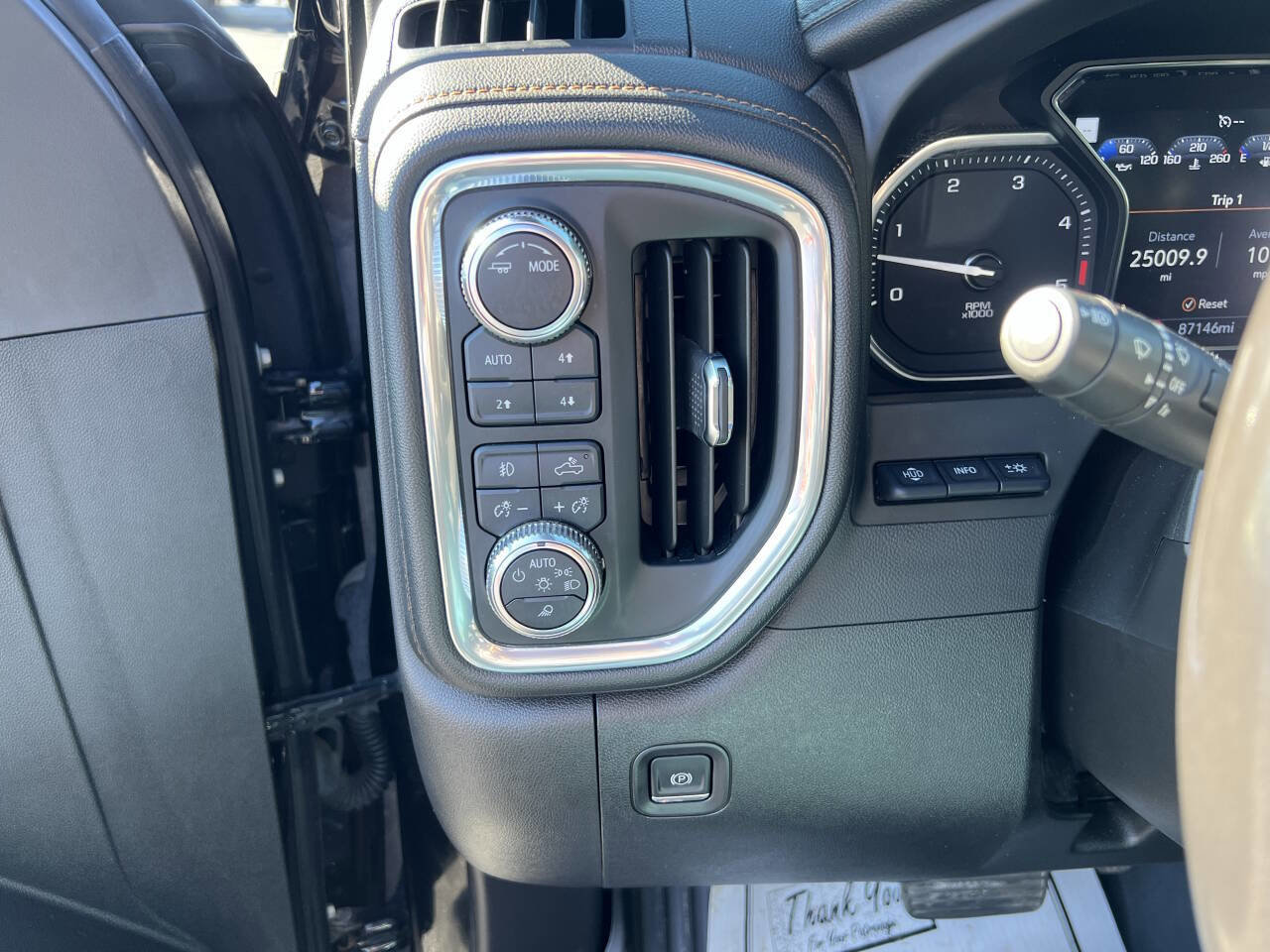 Used 2021 GMC Sierra 2500 AT4 w/ AT4 Preferred Package image 16