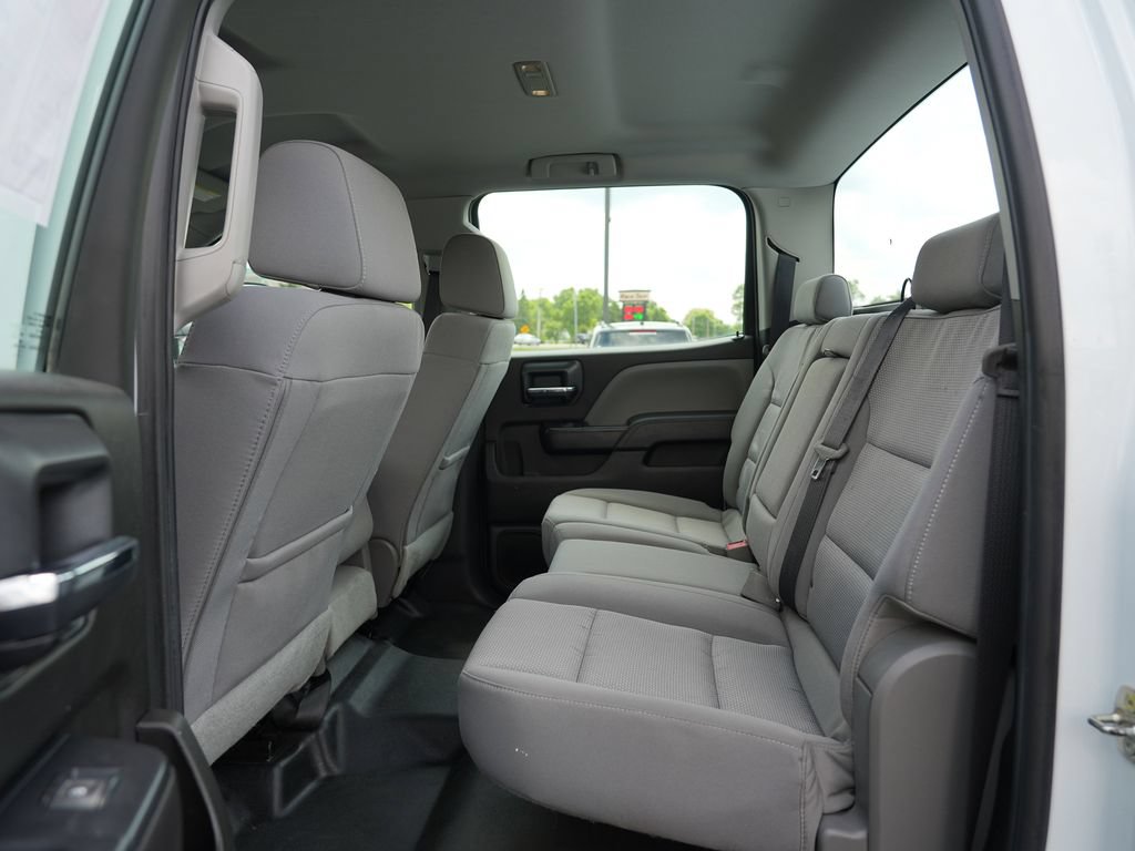 Used 2018 Chevrolet Silverado 3500 W/T AWD/4WD image 17