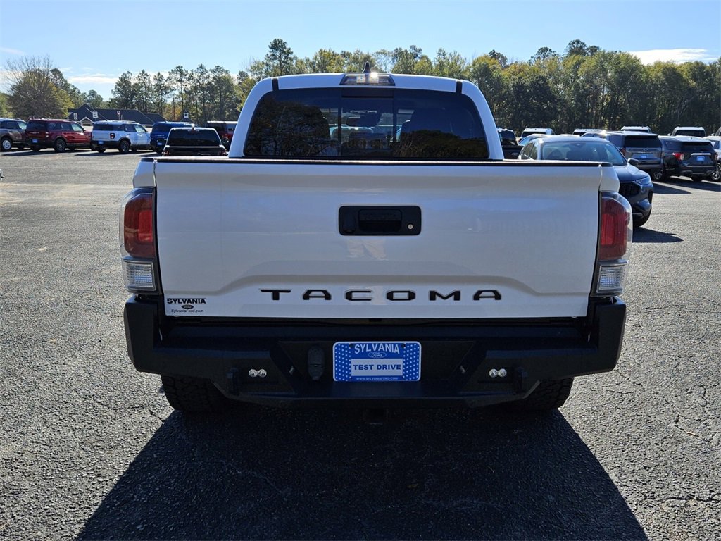 Used 2020 Toyota Tacoma TRD Off-Road image 9