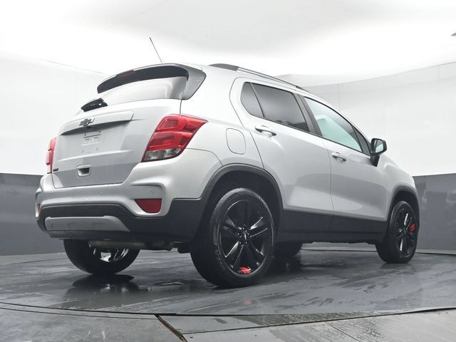 Used 2021 Chevrolet Trax LT w/ Redline Edition AWD/4WD image 26