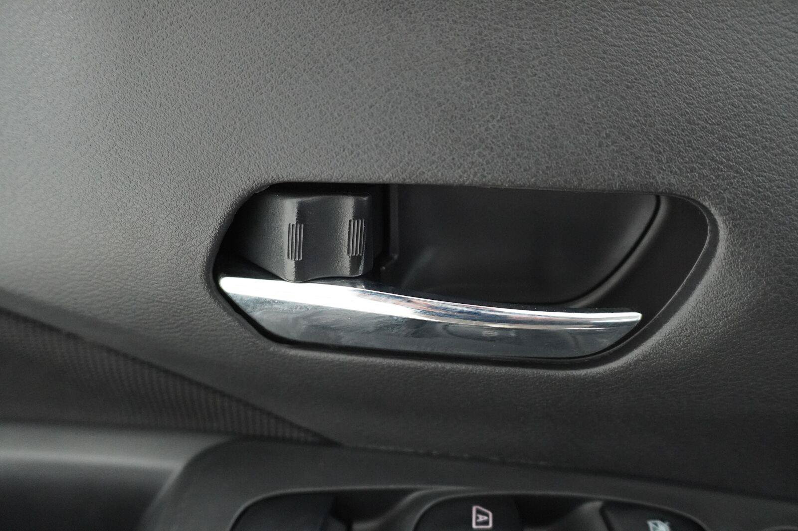Used 2023 Nissan Kicks SV w/ Exterior Package FWD image 22