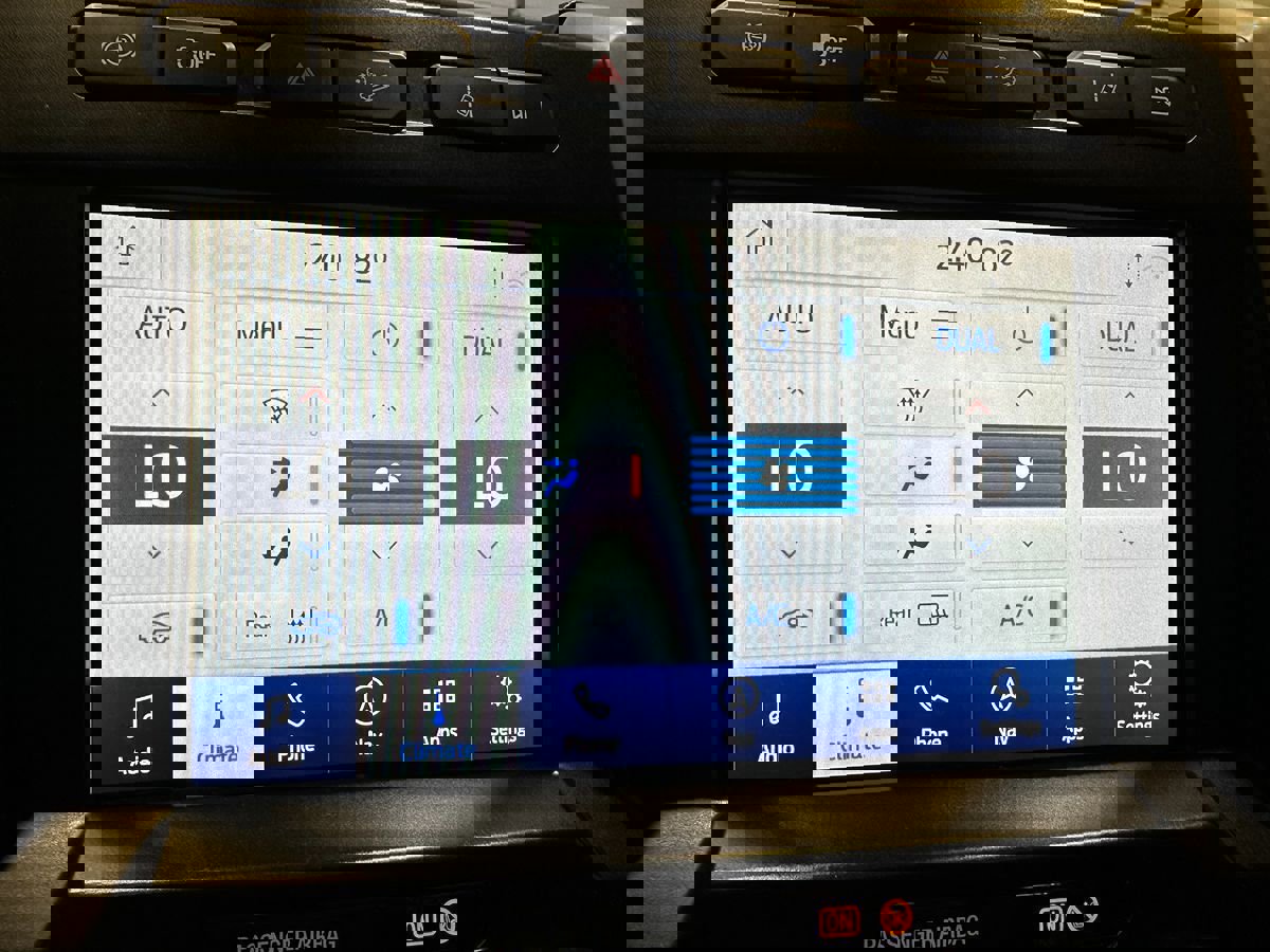 Used 2021 Ford F350 Lariat image 36