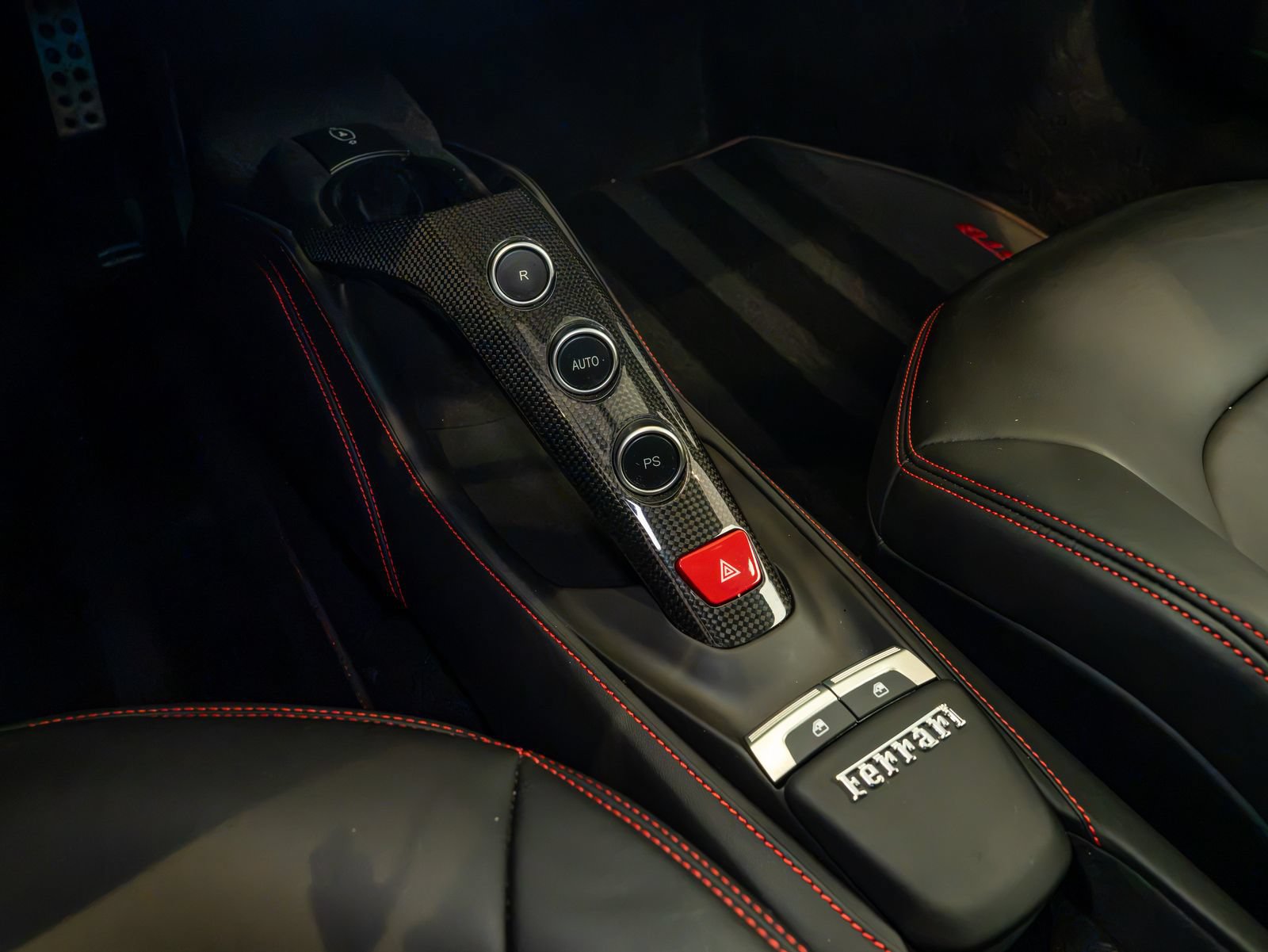 Used 2019 Ferrari 488 GTB RWD image 15