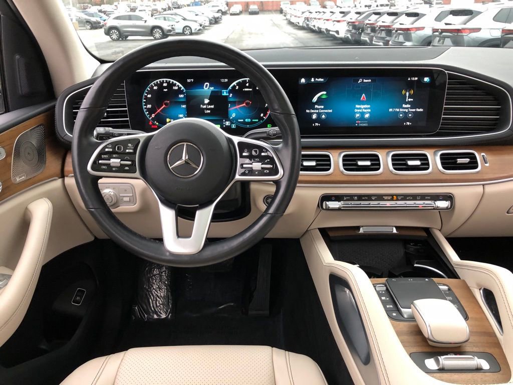 Certified 2022 Mercedes-Benz GLS 450 4MATIC image 16