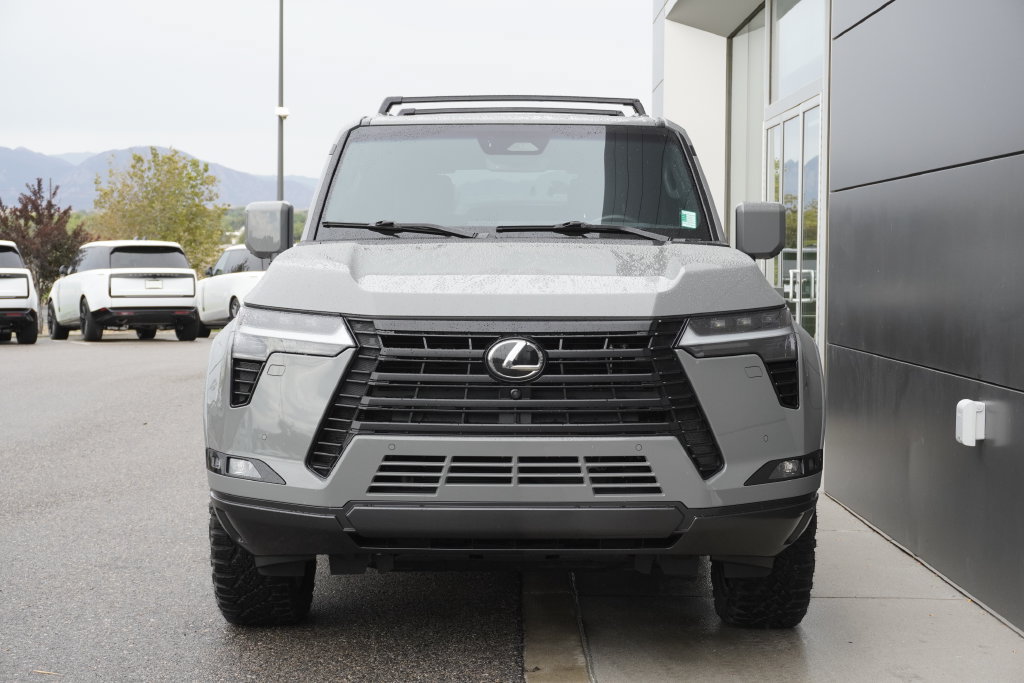 Used 2024 Lexus GX 550 w/ Accessory Package (Z1) AWD/4WD image 5