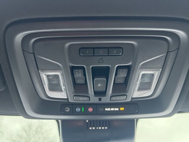 Used 2025 Chevrolet Silverado 2500 High Country w/ High Country Premium Package image 17