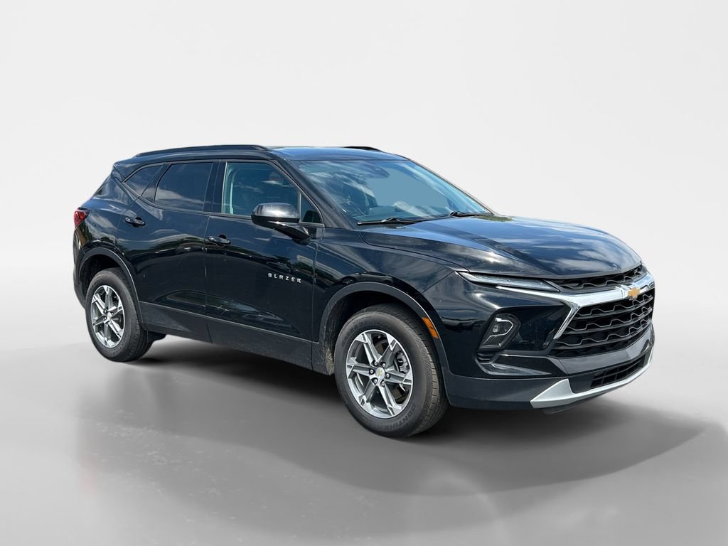 Used 2024 Chevrolet Blazer LT w/ Convenience Package FWD image 9