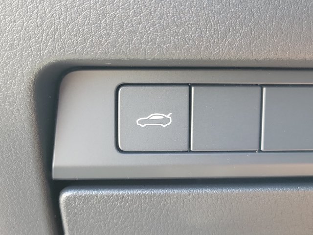 New 2026 MAZDA MAZDA3 s Sport FWD image 18