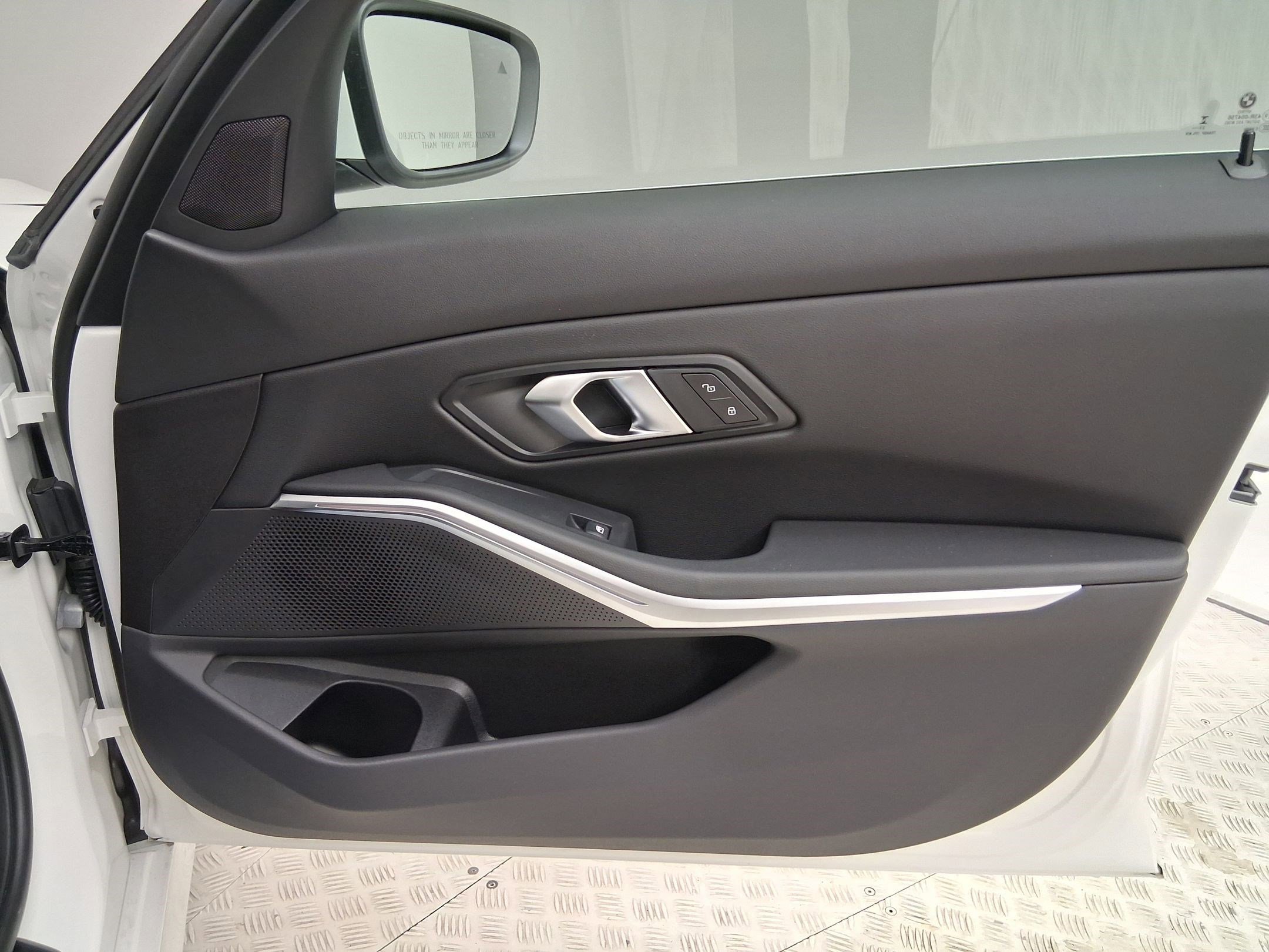 New 2026 BMW 330i Sedan w/ Convenience Package image 27
