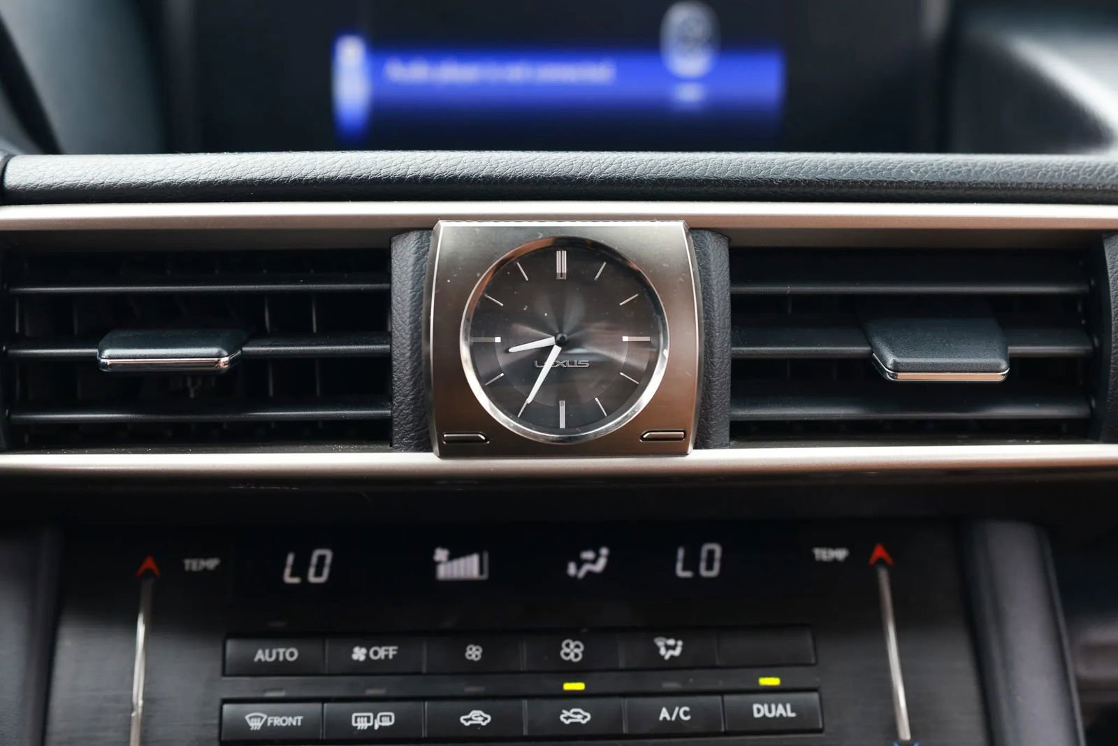 Used 2017 Lexus IS 200t RWD image 35