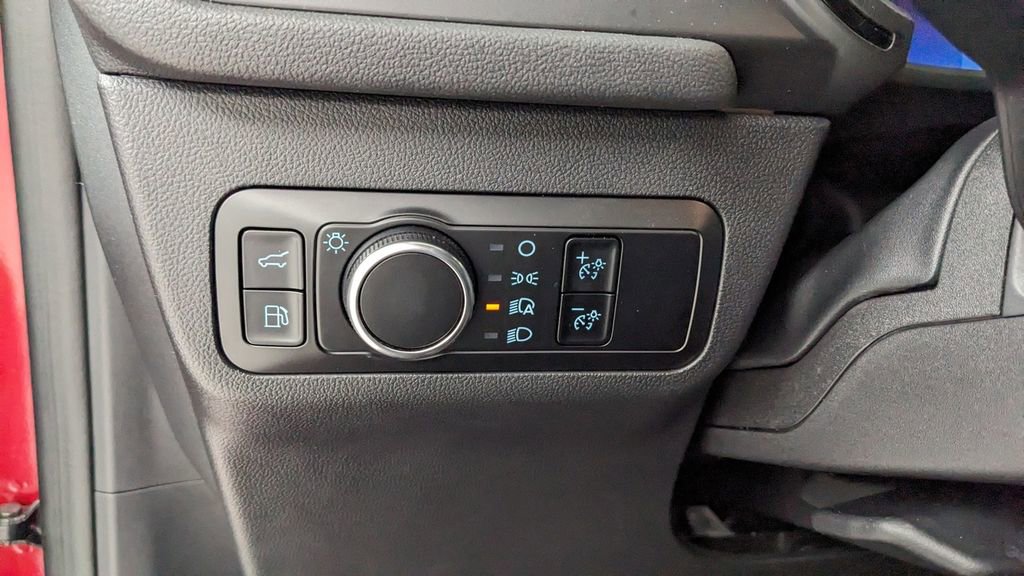 Certified 2024 Ford Escape ST-Line w/ Equipment Group 301A image 21