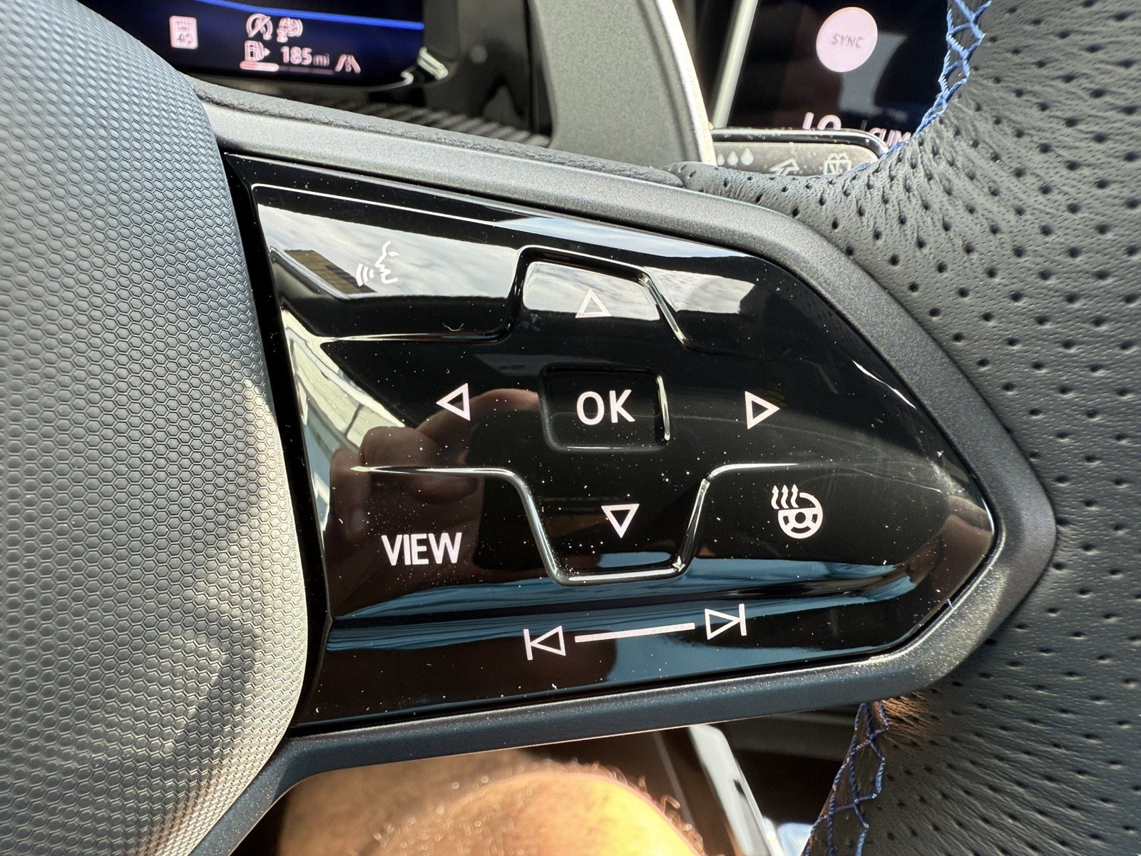 New 2025 Volkswagen Golf R Black Edition image 16