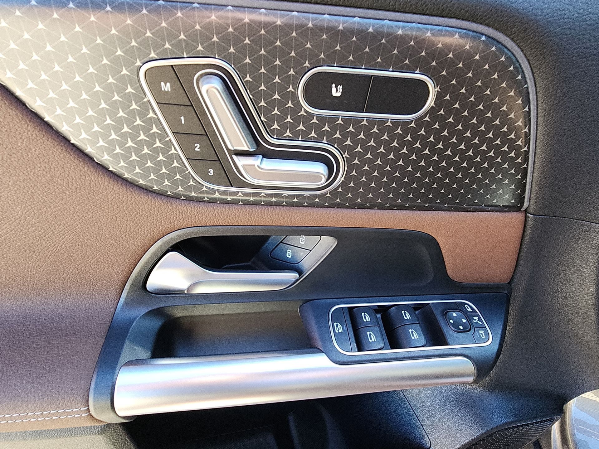 New 2025 Mercedes-Benz GLA 250 image 17