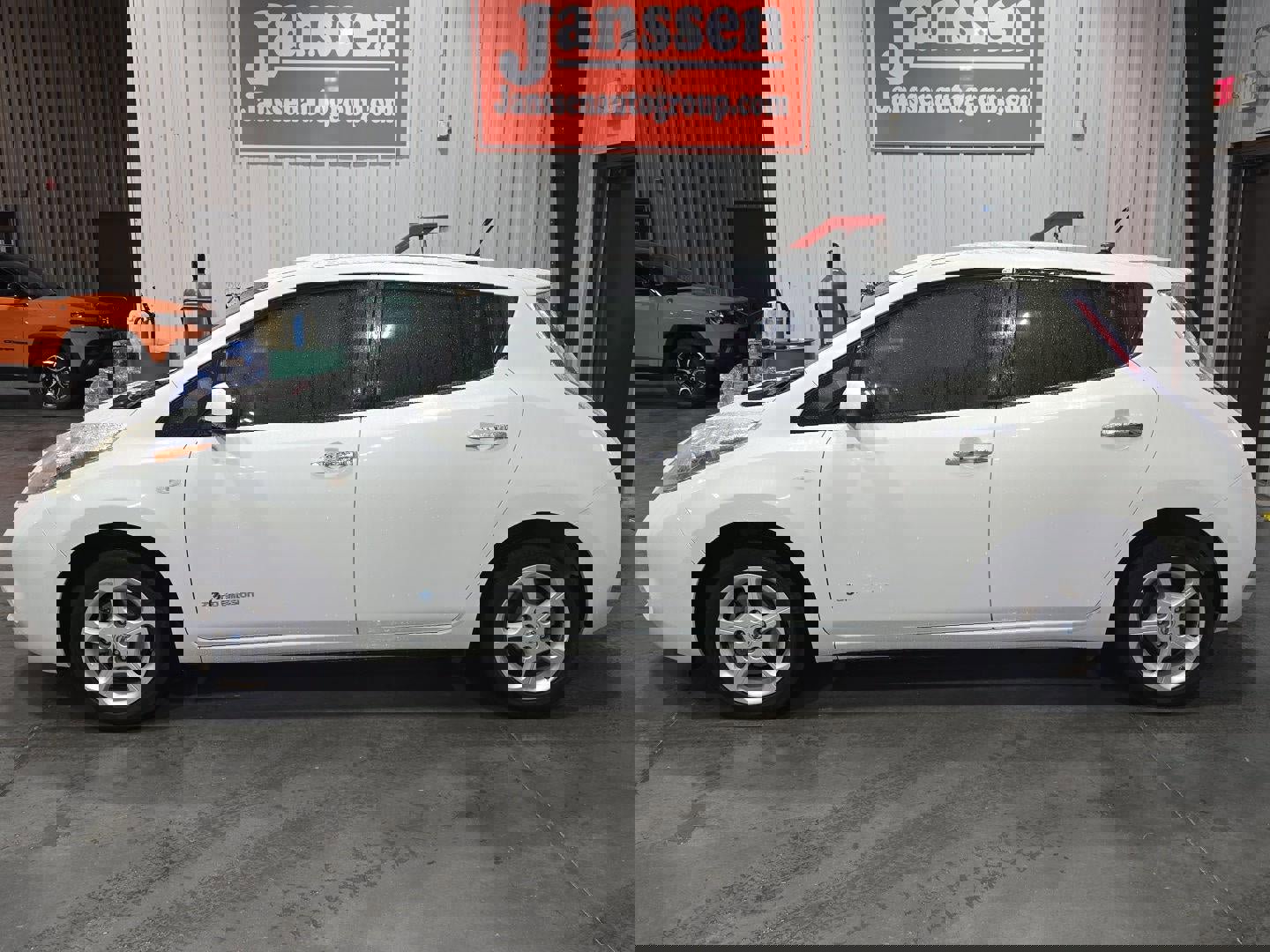 Used 2012 Nissan Leaf SL image 2