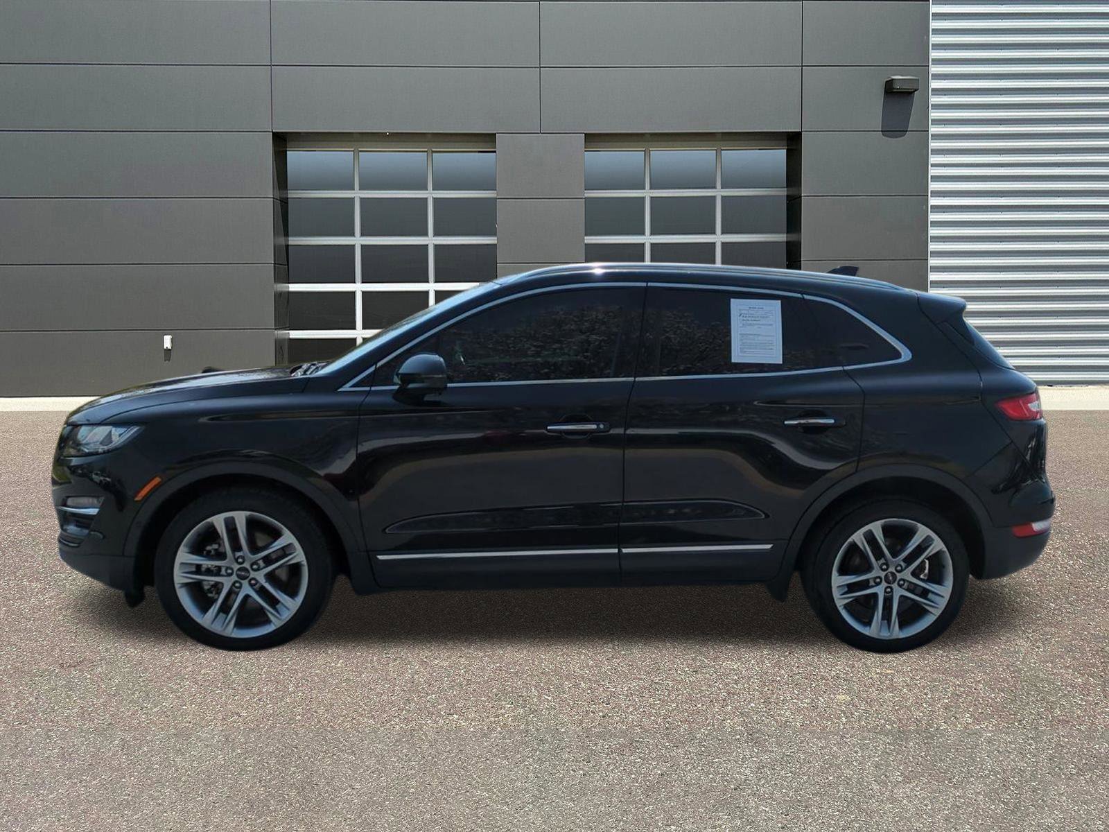 Used 2019 Lincoln MKC Reserve image 4