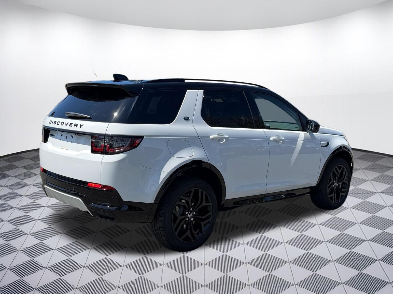 New 2026 Land Rover Discovery Sport Landmark AWD/4WD image 9