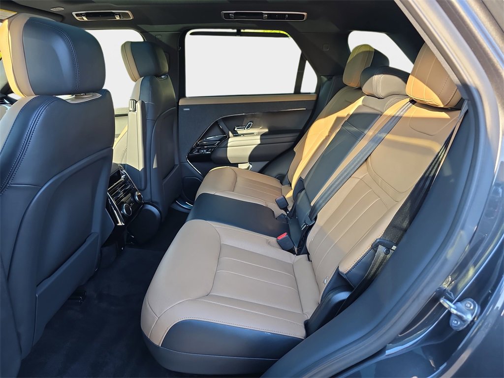 New 2026 Land Rover Range Rover Sport Dynamic SE image 14
