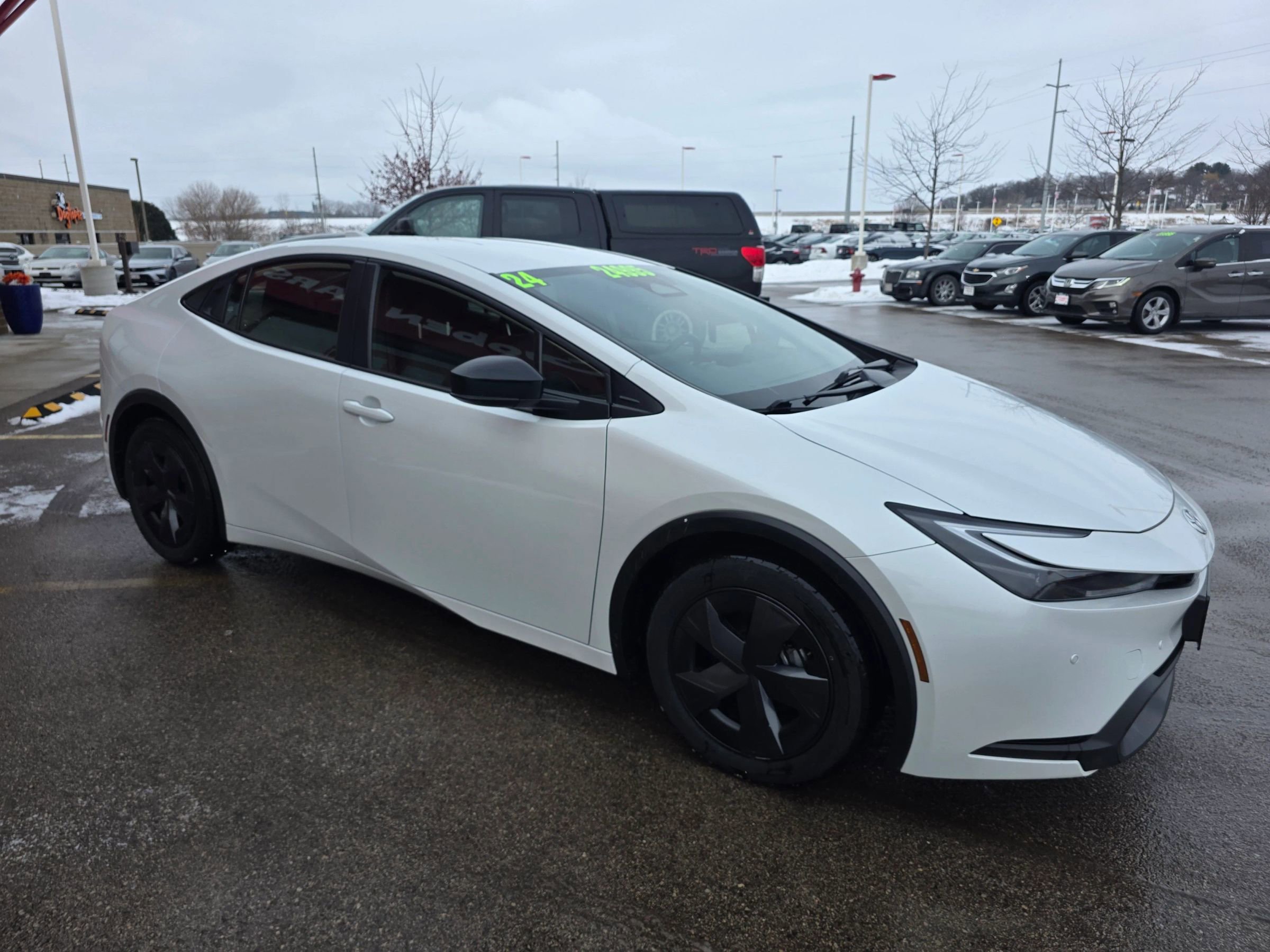 Used 2024 Toyota Prius LE image 3