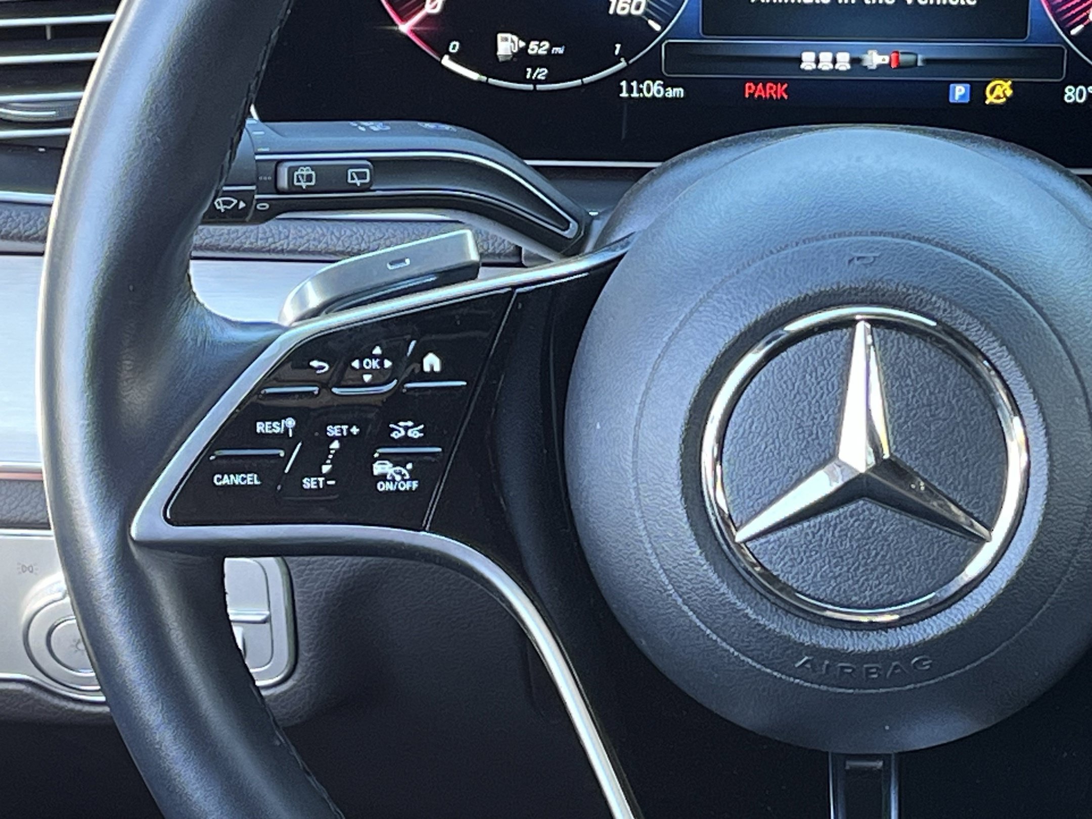 Used 2025 Mercedes-Benz GLE 350 4MATIC w/ Driver Assistance Package image 13